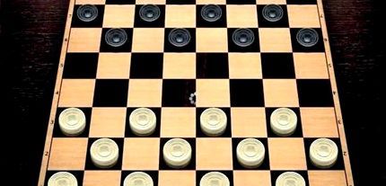 Играть в английские шашки